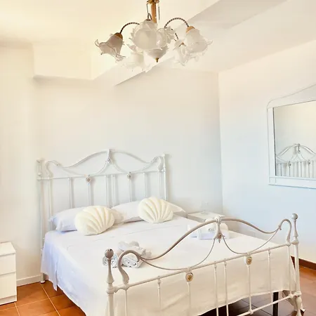 Ferienwohnung A Tirrazza Giardini-Naxos Exterior foto