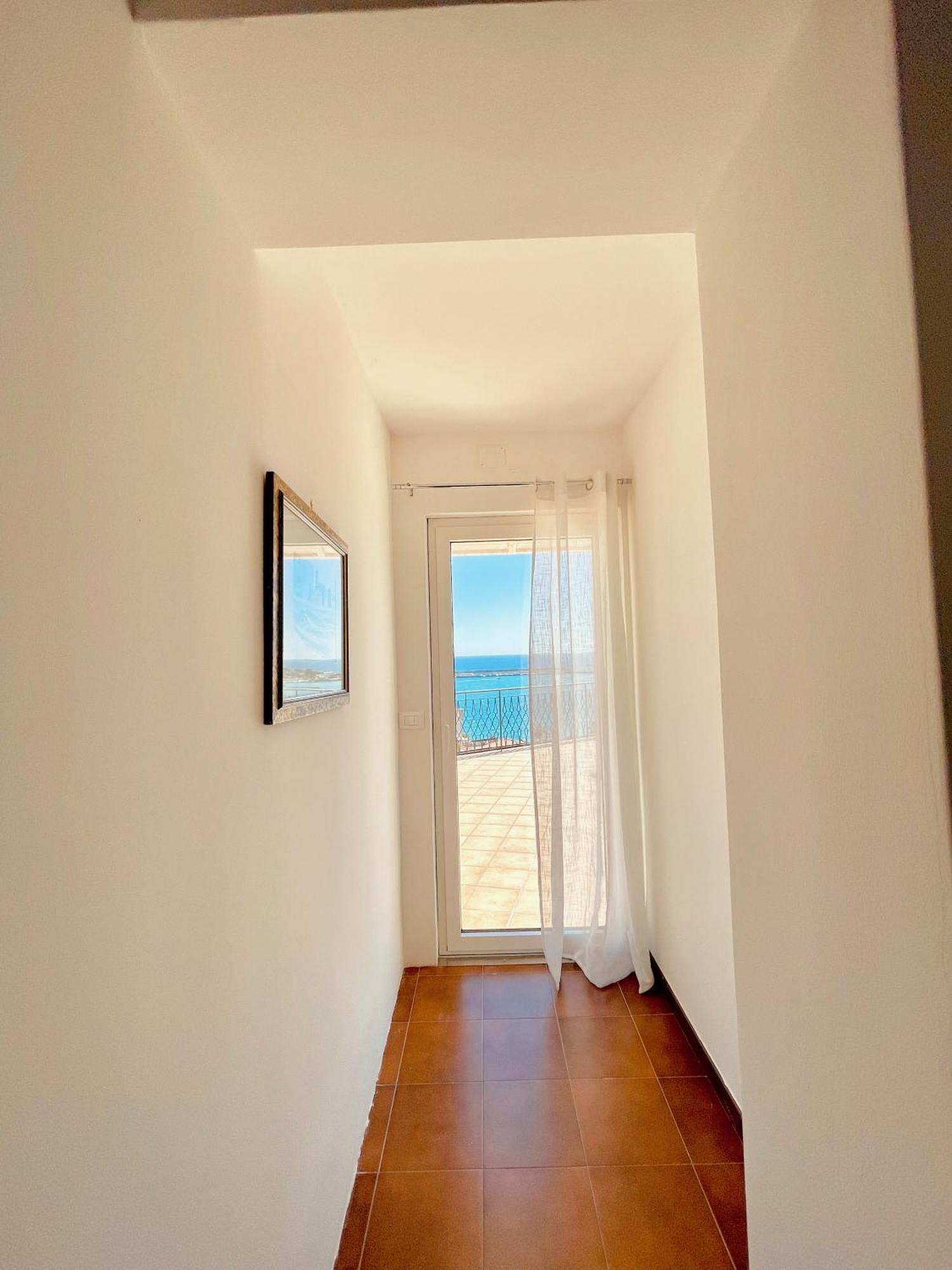 Apartment A Tirrazza