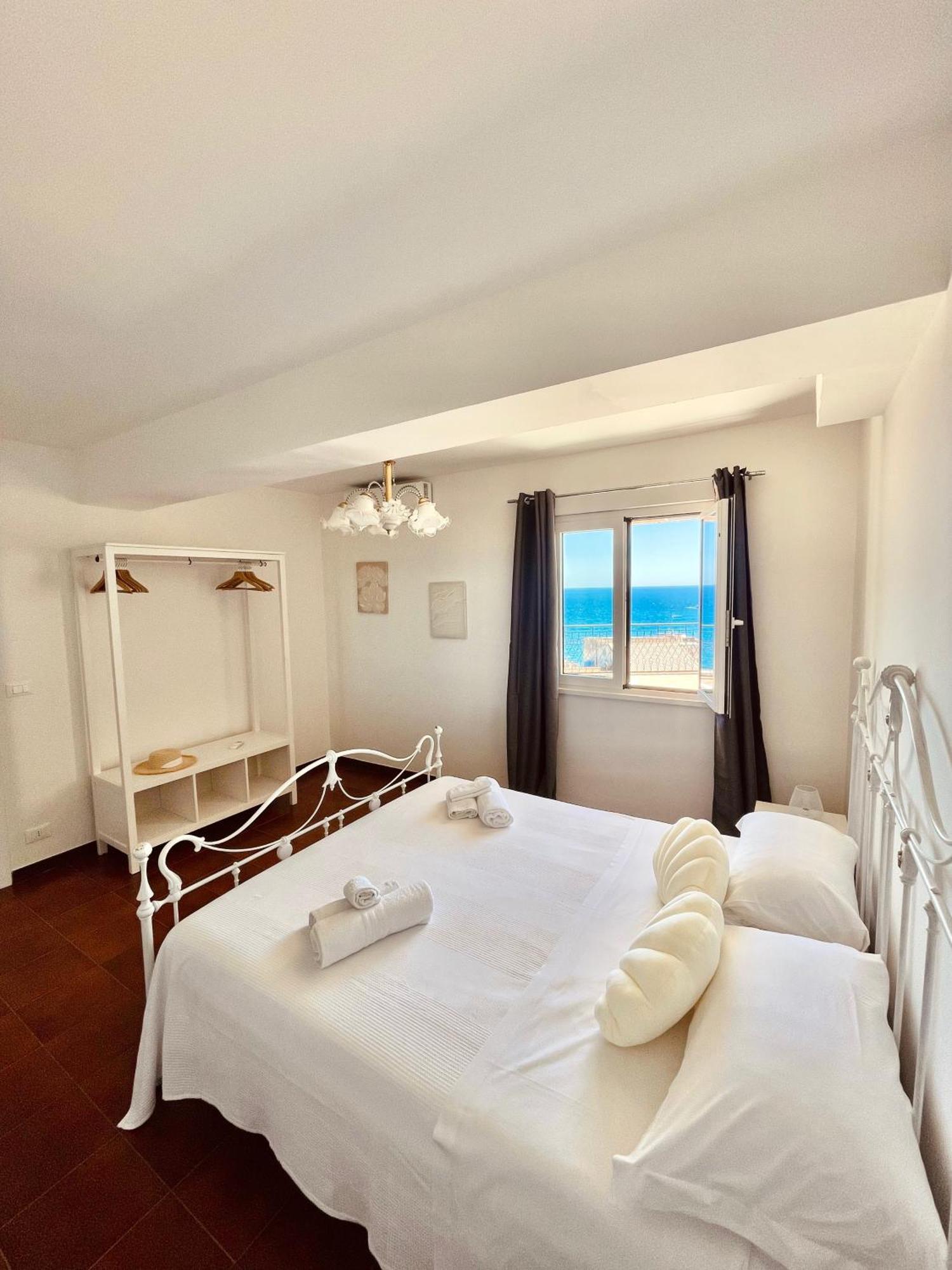 A Tirrazza Apartment